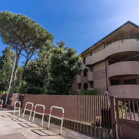 Romantic Piccolomini Lux Guest House-3